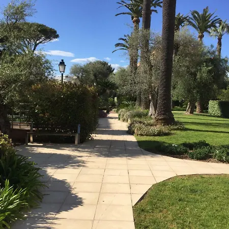 Delux Con Giardino Privato 公寓
